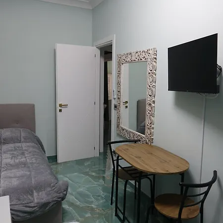 Casa Rosy 4* ナポリ