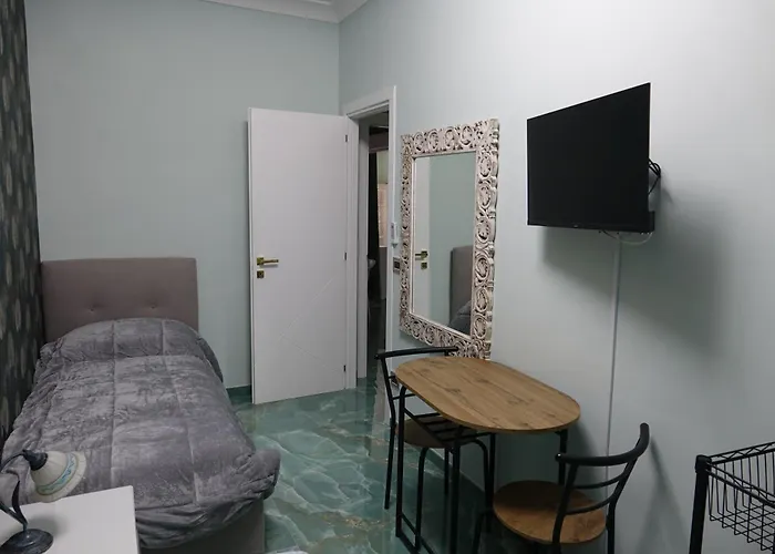 Casa Rosy 4* ナポリ